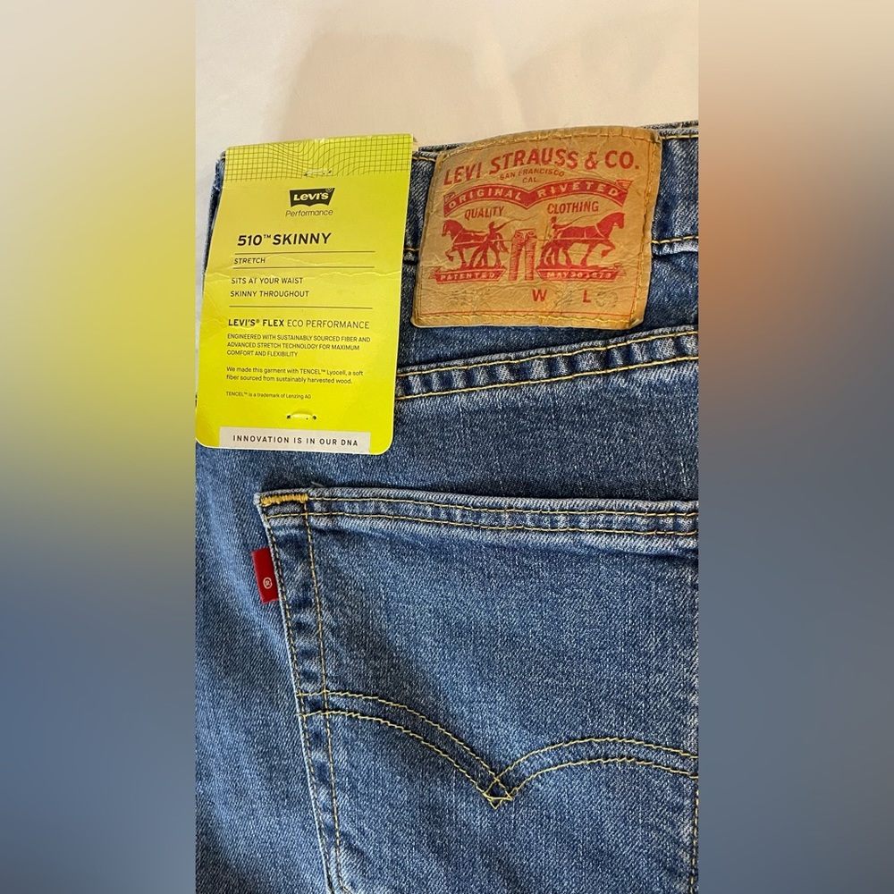 Sold NWT LEVIS’S JEAN SKINNY SIZE 34/30 - Picture 4 of 6